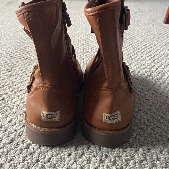 Ugg Pure leather ankle boot size 6 - Picture 2 of 10